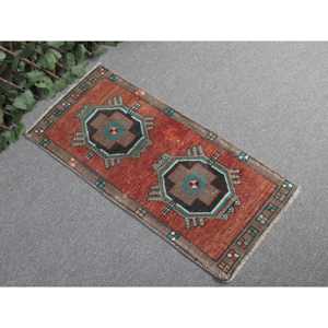 1.3x2.9 ft Vintage Rug, <b>Red</b> Camouflage Turkish Rug <b>Wool</b> - Product Image 1