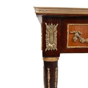 Mesa Auxiliar Rectangular de Lujo con Incrustaciones de Diamantes y Detalles Ornamentales de Latón Dorado para Decoración Clásica de Esquinas del Hogar - Product Image 2