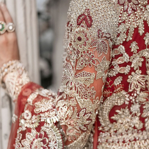 Traje de Novia Indio Pakistaní Bordado de Diseñador de Moda, Maxi Lahenga Choli de 3 Piezas, Trajes de Boda de Diseñador para Fiestas - Product Image 5