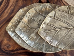 ที่วางเค้กทำจากไม้และเรซิ่นที่ตกแต่งอย่างหรูหราแท่นวางขนมหวานสำหรับงานเลี้ยงวันเกิดงานแต่งงานและห้องครัวในบ้านแบบทันสมัยใช้จากอินเดีย - Product Image 4