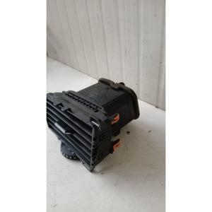 Para la Serie RX (L2) 2015> REJILLA DE VENTILACIÓN DEL TABLERO IZQUIERDA 2210805 55650-48100 - Product Image 2