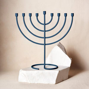 Venta caliente portavelas decorativo Menorah para decoración de Navidad soporte de vela de boda de Metal para decoración del hogar en acabado antiguo - Product Image 2