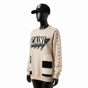 Sudadera Premium para Mujer, Tejido de Felpa de 350 g/m², Color Beige con Paneles de Parche Negros, Logotipo Personalizado, Sudaderas Transpirables para Mujer - Product Image 4