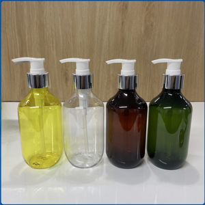 Bouteilles cylindriques vert foncé en plastique PET confortables de 500ml du fabricant du Vietnam pour l'emballage de soins de la peau de shampooing de cosmétiques - Product Image 3