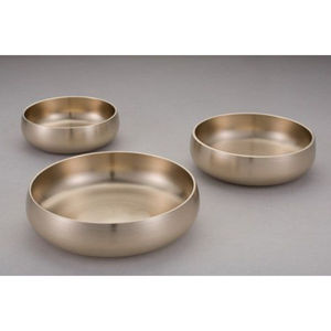 Bandejas de Servicio de Lujo de Diseño Único en Color Dorado Hechas de Latón de Primera Calidad para Centros de Mesa de Restaurantes y Hoteles de la India - Product Image 4