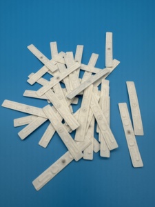 OEM RFID ล้างทําความสะอาดได้ UHF สิ่งทอผ้าแท็กเสื้อผ้าซักรีดแท็ก RIFD สําหรับการจัดการเครื่องแบบ - Product Image 3
