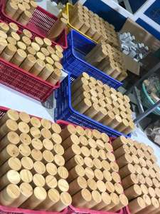 Bouteille thermos en bambou durable et pratique du fournisseur vietnamien pour la vente en gros - Product Image 4