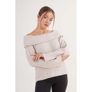 เสื้อสเวตเตอร์ผู้หญิงปักเลื่อมลายมาดอนน่าขายส่ง - Product Image 3