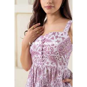 Robe sans manches rose clair imprimée Sweet Heart en pur coton élégante et féminine - Product Image 1