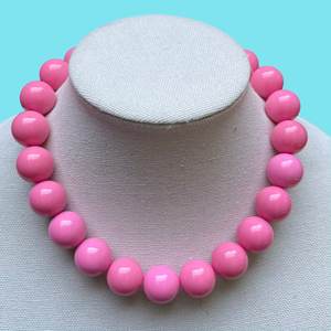 Collier chaîne pour femme Collier de perles de résine de couleur fantaisie pour les fêtes de mariage, de fiançailles, de Noël et de bureau - Product Image 4