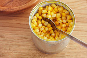 HALAL CERTIFIED CANNED SWEET CORN WHOLE KERNEL IN <b>LIGHT</b> SYRUP - Product Image 2