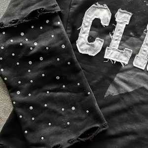 เสื้อยืดปักเย็บปะติดสำหรับผู้ชายเสื้อยืดผ้าฝ้ายโอเวอร์ไซส์ vintage100 % เปิดไหล่ประดับหินลายกราฟิกขนาดใหญ่ - Product Image 3