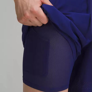 Ensemble maillot et short de tennis respirant pour homme avec broderie d'insigne d'équipe personnalisé Uniforme de tennis de performance - Product Image 2