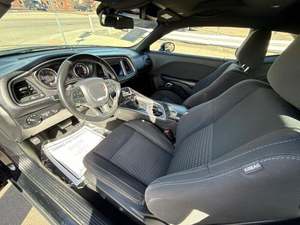 2018 Dodge Challenger SXT Plus RWD usado luz Interior cuero automático SUV cámara trasera aleación techo R18 izquierda Turbo FWD - Product Image 6