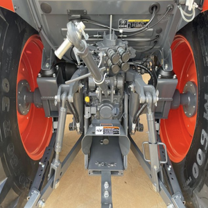 Tractor Agrícola Diésel M7040 Usado, 4x4, Maquinaria Agrícola, 8HP, Transmisión por Engranajes, 5 Años de Garantía, Venta al Por Mayor para Exportación - Product Image 4