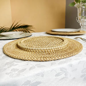 Precio de fábrica Premium Vietnam placas de ratán elegantes cargadores de algas marinas naturales al por mayor conjunto ecológico - Product Image 6