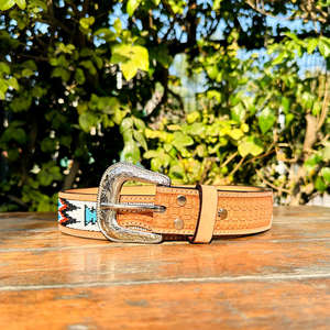 Ceinture Western Classique de Luxe Unisexe en Cuir Véritable Pleine Fleur Importé d'Argentine avec Motif Couronne Brodé Perlé et Boucle en Laiton - Product Image 2