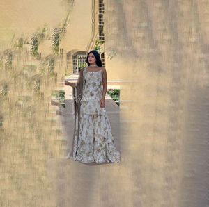 Designer indien et pakistanais vêtements ethniques ensemble 3 pièces Georgette Kurti Sharara Gharara robe prête à l'emploi brodée de paillettes - Product Image 3