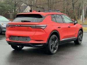 Equinox EV RS AWD Turbo 2024 con Volante a la Izquierda, Neumáticos R21, Bajo Kilometraje, Precio en Stock, Listo para Envío - Product Image 3