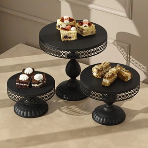 Venta al por mayor de soporte de pastel de metal negro en el precio bajo para restaurante Hotel uso de la boda - Product Image 3