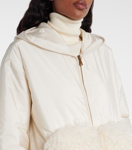 เสื้อฮู้ดมีซิปมีสไตล์สำหรับสตรีทไซส์ใหญ่พิเศษสำหรับคนรักแฟชั่น - Product Image 3