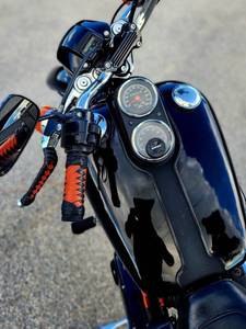 Motocicleta usada Harley-Davidson FXDB Sturgis Edition de 1990 a bajo precio en venta - Product Image 3
