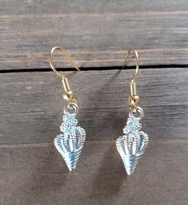 Pendientes de tuerca de acero inoxidable de calidad superior Joyas hipoalergénicas para uso diario Disponibles a un precio asequible - Product Image 2