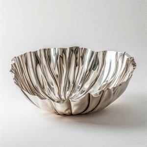 Bol de présentation de fruits central de luxe en métal foncé avec motif floral sculpté et base de piédestal légèrement surélevée - Product Image 2