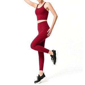 Ensemble de yoga léger pour femmes le plus vendu ensemble de yoga nouveau design pour femmes à vendre meilleure vente au prix de gros - Product Image 1
