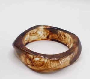 กำไลและสร้อยข้อมือเรซิ่นสำหรับผู้หญิง คอลเลคชั่นใหม่ เครื่องประดับสไตล์นางฟ้าสำหรับงานปาร์ตี้และงานแต่งงาน คุณภาพสูง - Product Image 6