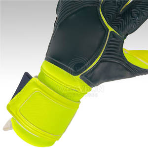 Gants de gardien de but en cuir de haute qualité, best-sellers, antidérapants, fermeture à boucle auto-agrippante, protection des doigts, couleurs personnalisées, unisexe, OEM - Product Image 4