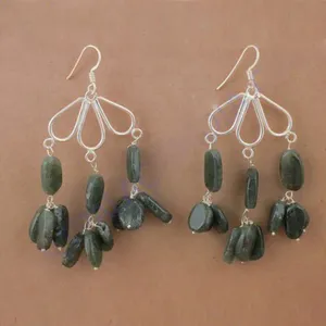 Boucles d'oreilles pendantes bohèmes plaquées argent pour femmes, avec pampilles en pierre verte naturelle, bijoux pour tenue décontractée - Product Image 1
