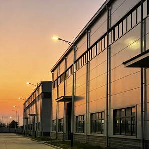 Structure d'atelier préfabriquée en acier à haute résistance sismique pour la région alpine et les zones industrielles en haute altitude - Product Image 4