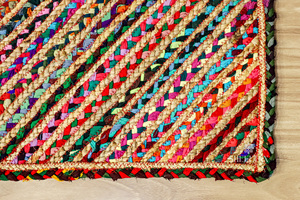 Tapis décoratif tissé à la main en coton et jute recyclé Chindi tressé et lavable pour chambre à coucher et salon d'Inde - Product Image 5