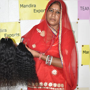 Temple de cheveux naturel non transformé Remy sans enchevêtrement cru pas de cheveux chimiques bouclés directement à partir d'extensions de cheveux humains vierges indiens - Product Image 2