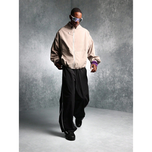 แจ็กเก็ตกันลมไนล่อนของผู้ชายทรงหลวมกันน้ำผ้าแคนวาสแบบมีซิปโลโก้ตามสั่งสไตล์วินเทจ - Product Image 3