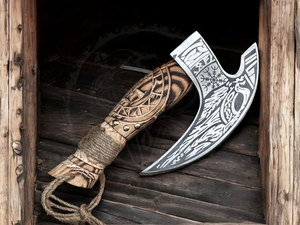Handmade Viking Pizza <b>Axe</b> with Leather Sheath Pizza Cutter Knife With <b>Wooden</b> Handle Wholesale Carbon Steel <b>Axe</b> - Product Image 5