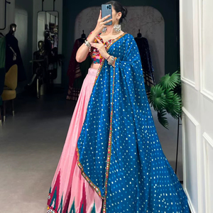 Lehenga Choli rose clair très demandé en soie Dola avec miroir Gamthi Navratri traditionnel spécial pour dames pour les fêtes - Product Image 4