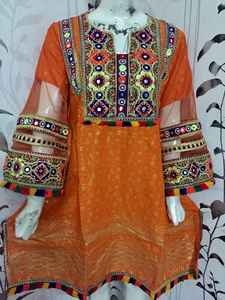 Blanc 36 couleurs de femmes pakistanaises Salwar Kameez bas prix indien et pakistanais vêtements Shalwar Kameez Kurti Saree Designs - Product Image 6