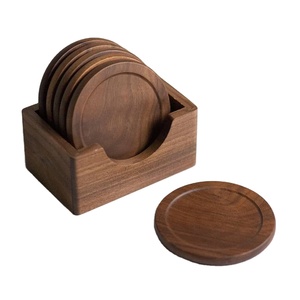 Sous-verres en bois d'acacia classiques écologiques personnalisés en gros (noyer et hêtre) pour tasses à café et à thé, par Royal Artisans DX7P - Product Image 1