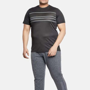 T-shirt décontracté en coton à manches courtes et col rond pour hommes, haut léger idéal pour une tenue quotidienne d'été et une utilisation confortable - Product Image 1