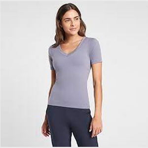T-shirts pour femmes à imprimé animalier, coupe ajustée, col en V - Soie/coton de haute qualité, anti-rides, design tendance, nouveaux modèles, produits d'exportation - Product Image 4