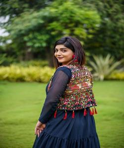 Filles femmes manches longues indien pleine grandeur Surat prix de gros dames Chudidars robe matériel indien Bloutiques meilleur prix Apparelgarment - Product Image 4