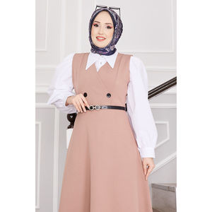 Chaleco Hijab Modesto con Cinturón y Detalles de Botones en Color Visón - Product Image 2
