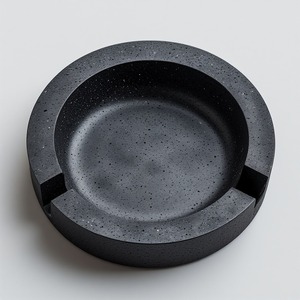 Cenicero de Metal Moderno para Cigarros, Diseñado para Hogares Contemporáneos, con Superficie Pulida, Plegable, Duradero, Ecológico y de Estructura Sólida - Product Image 6