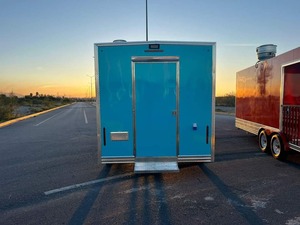 Camión de comida rápida estándar Carritos de comida Remolques móviles Camiones de catering Venta al por mayor En stock disponible para la venta - Product Image 2