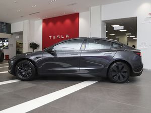 รถยนต์ไฟฟ้าที่ใช้รถยนต์เทสลารุ่น<span class=keywords><strong>3</strong></span> 2025เพิ่งเปิดตัวใหม่ - Product Image 5