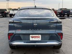 Último Modelo 2024, Buick Envista Avenir SUV FWD Azul, Usado, Volante a la Izquierda, Llantas de Aleación R17, Asientos de Cuero, Navegación Automática, Euro VI - Product Image 4