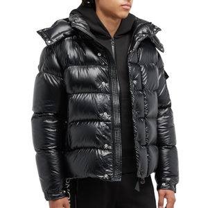 Fabricant de vestes matelassées en polyester de qualité supérieure, coupe ajustée, logo frontal, style streetwear, hiver, sur mesure, OEM - Product Image 1