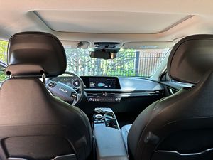 Kia EV6 GT Line AWD R20 2022, berline à hayon automatique à double batterie au lithium, première édition, charge ultra-rapide 800V DC - Product Image 4